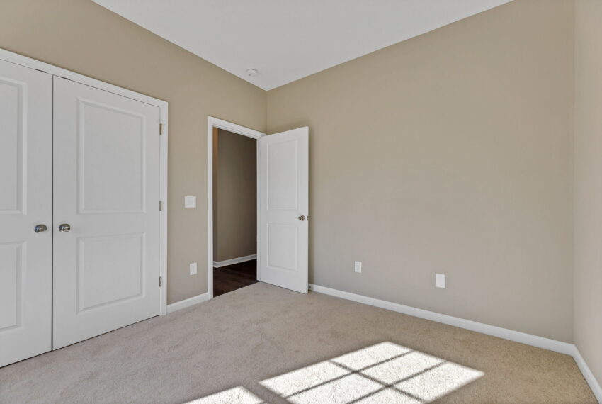 4816 Lord Andrew Pl-20