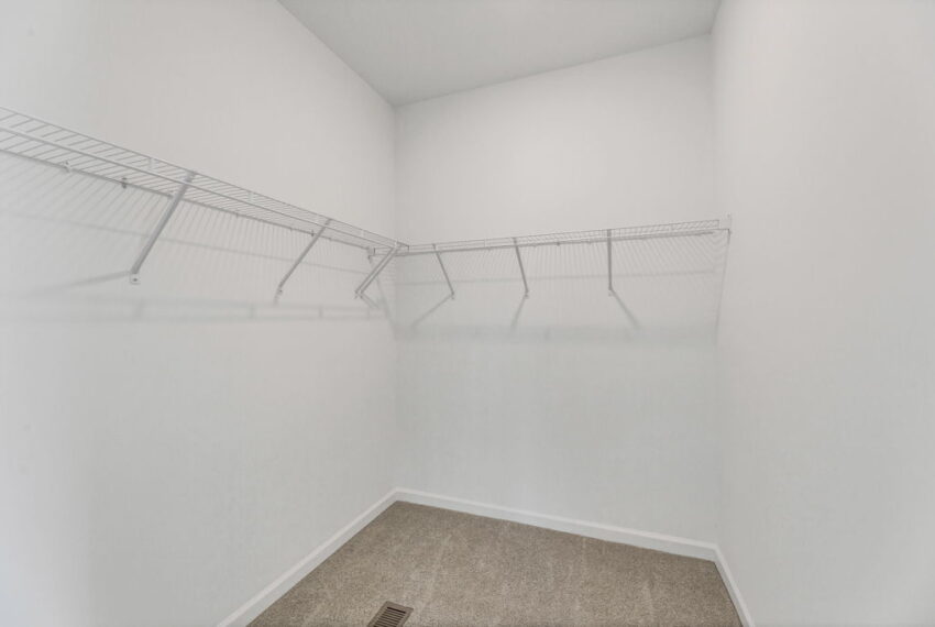 4820 Lord Andrew Place-23