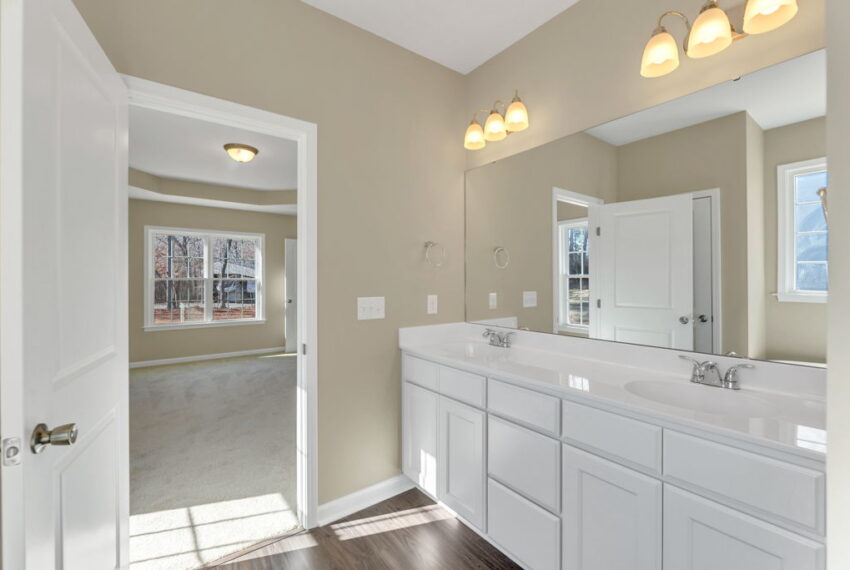 4820 Lord Andrew Place-26