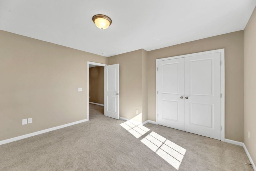 4820 Lord Andrew Place-33