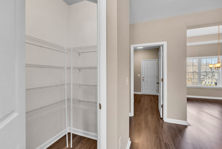 3076 Wesley Farm Lane-29