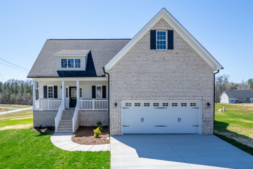 4704 Lord James Pl-1