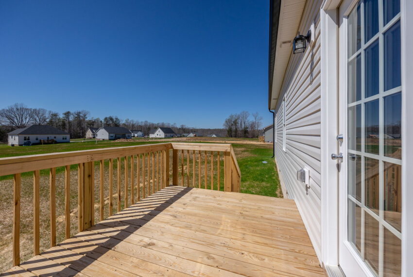 4704 Lord James Pl-23