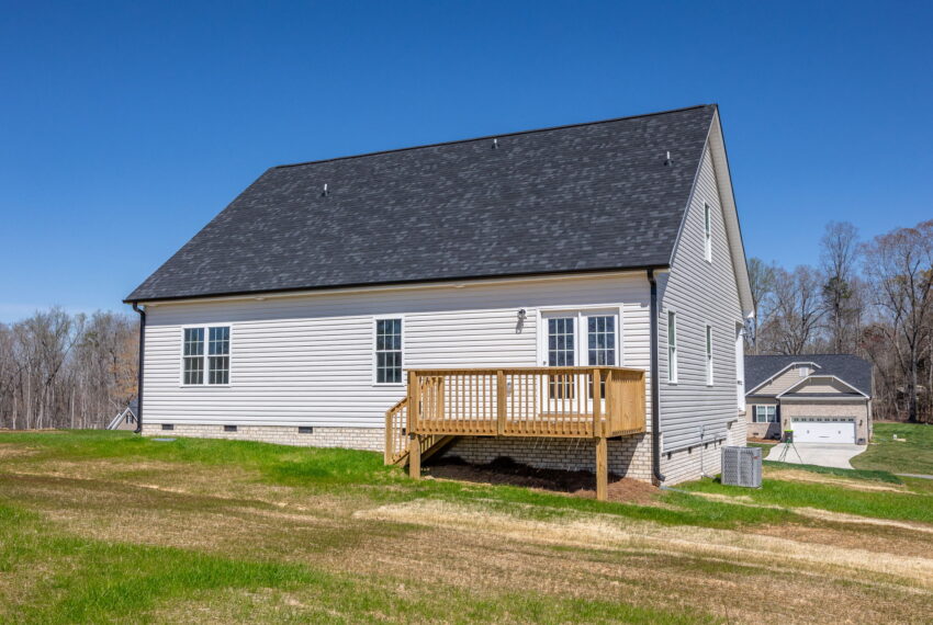 4704 Lord James Pl-27