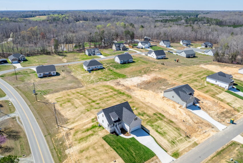 4704 Lord James Pl-30