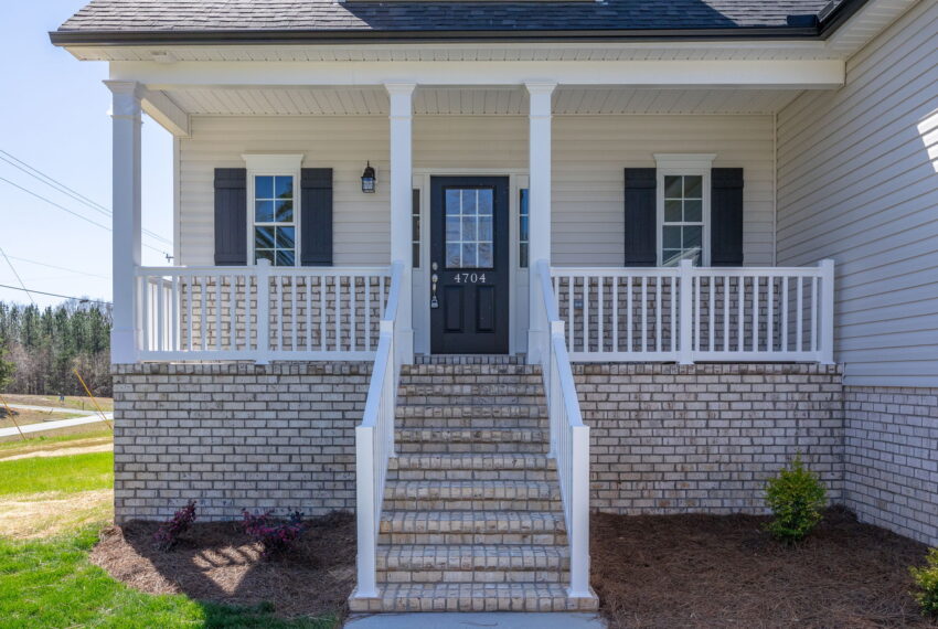 4704 Lord James Pl-5