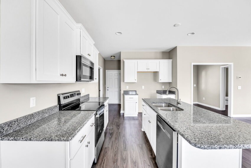 4704 Lord James Pl-8