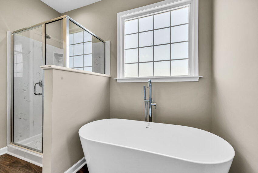 4712 Lord James Pl-16