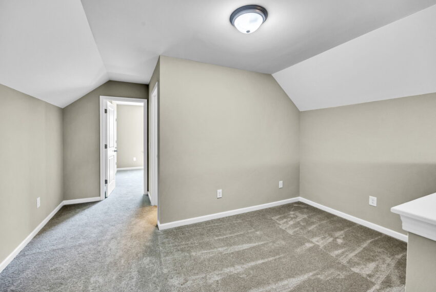 4724 Lord James Pl-118