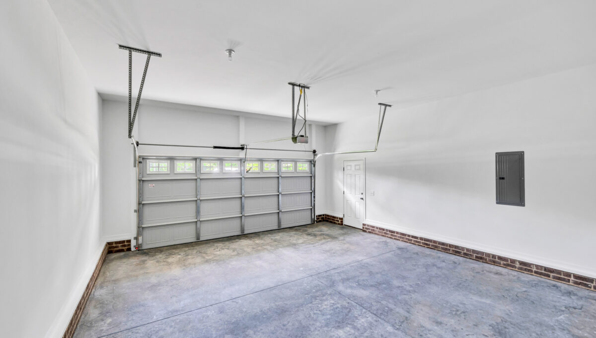 2983 Wesley Farm Lane-23