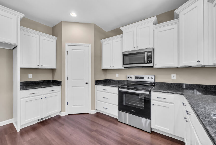 3013 Wesley Farm Lane-16