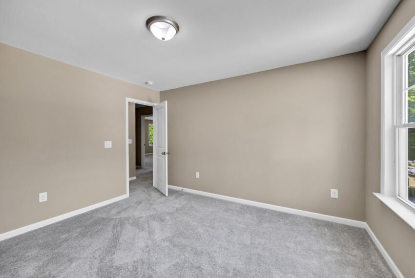 3013 Wesley Farm Lane-31