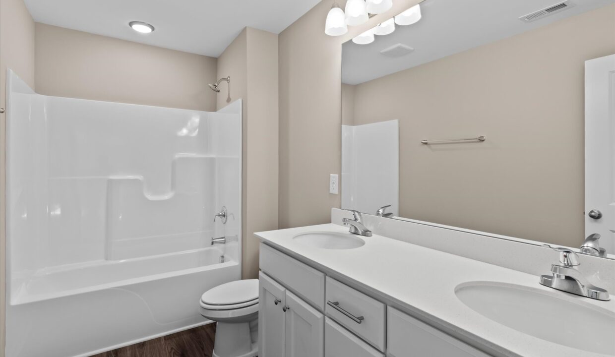 23-6049 Frye Bridge Road Hall Bath