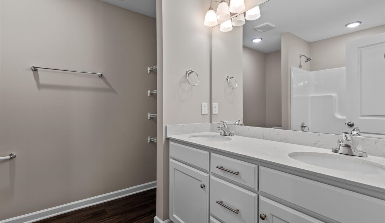 24-6067 Frye Bridge Road Hall Bath 2 1