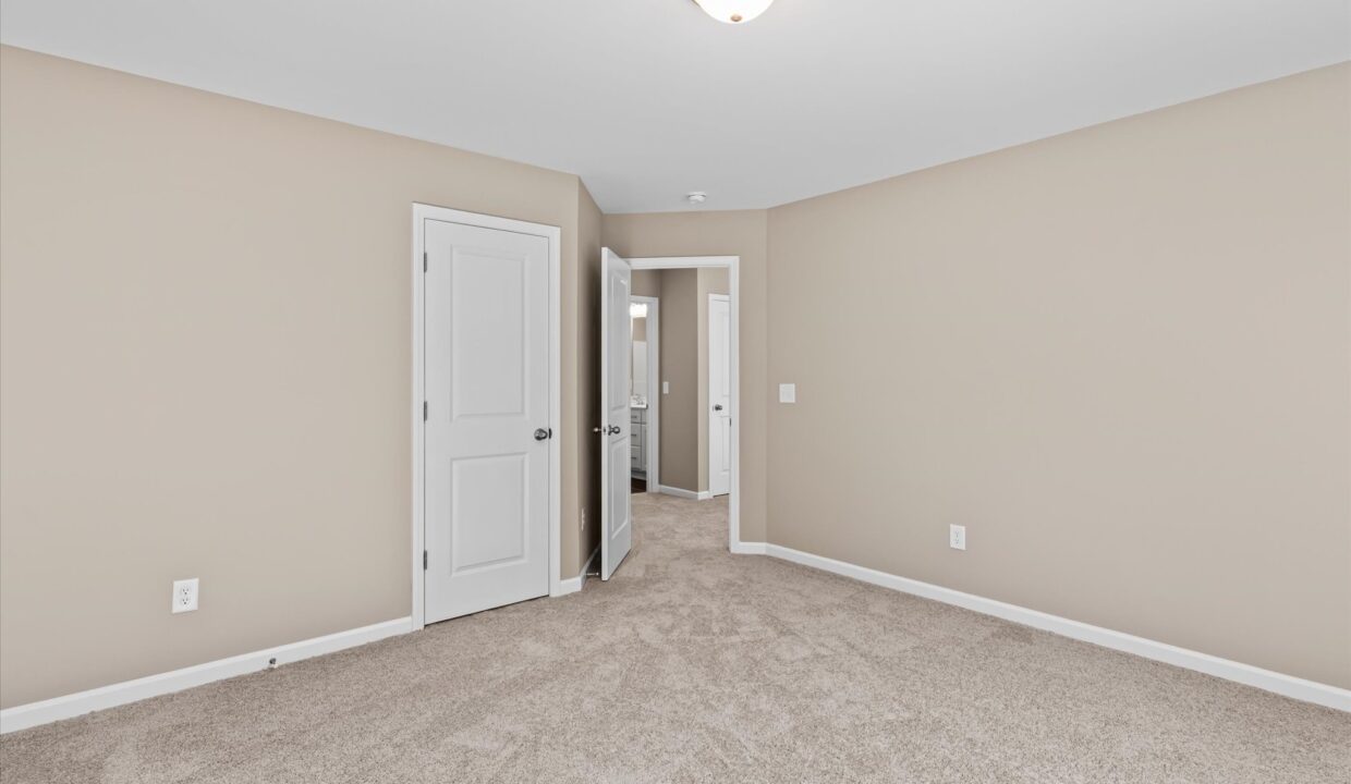 25-6049 Frye Bridge Road Bedroom 3 2