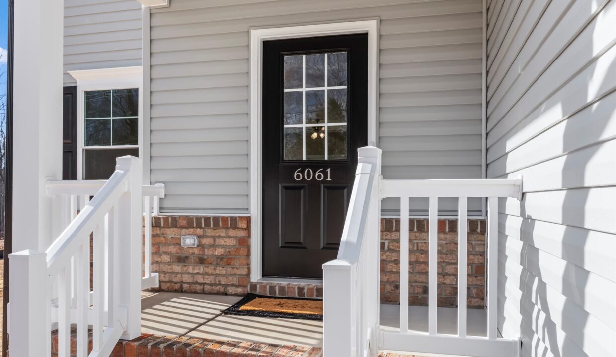 05-6061 Frye Bridge Road Front 3