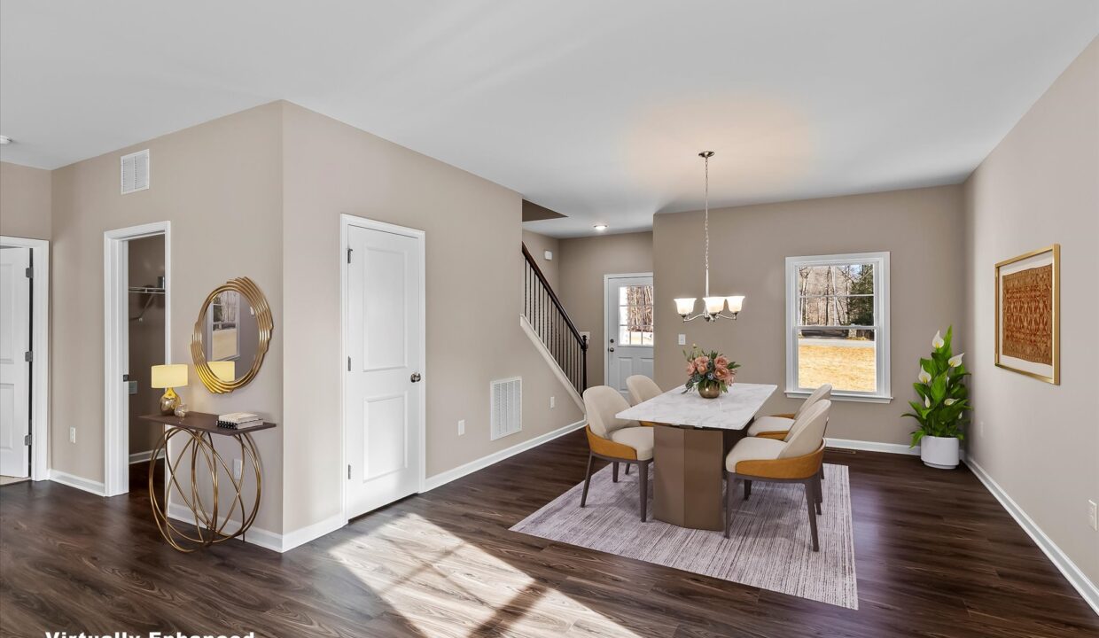 09-6061 Frye Bridge Road Dining Room 3