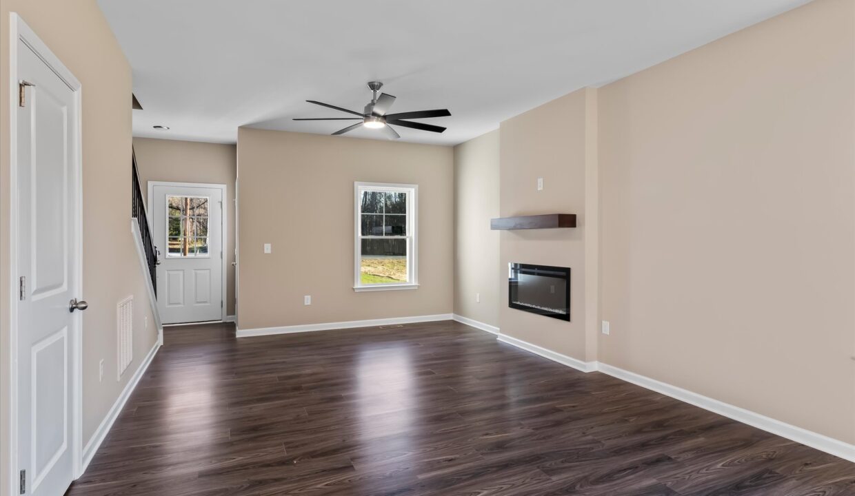 10-6061 Frye Bridge Road Great Room Unstaged 2