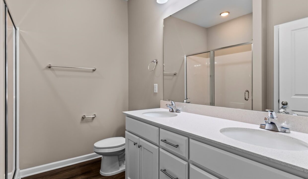 22-6061 Frye Bridge Road Primary Bedroom Bath 1