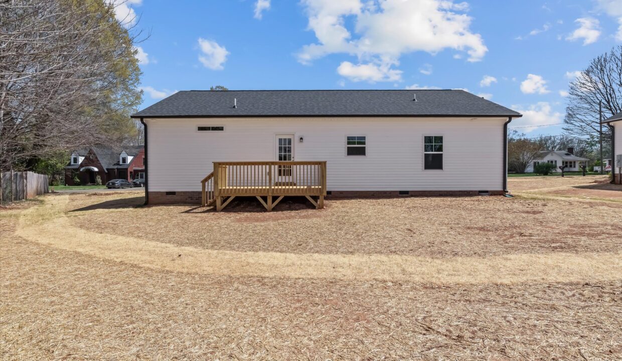 26-112 Vogler Drive Back 1