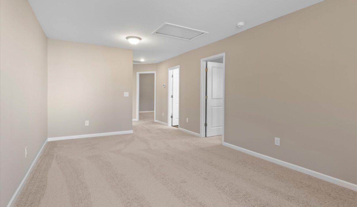 26-6055 Frye Bridge Road Family Room 3