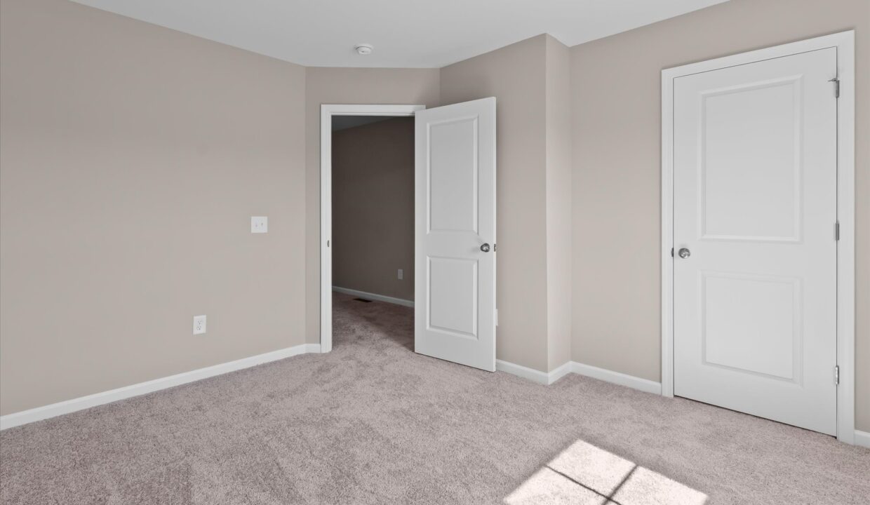 23-7104 Lukes Court Bedroom 2 2