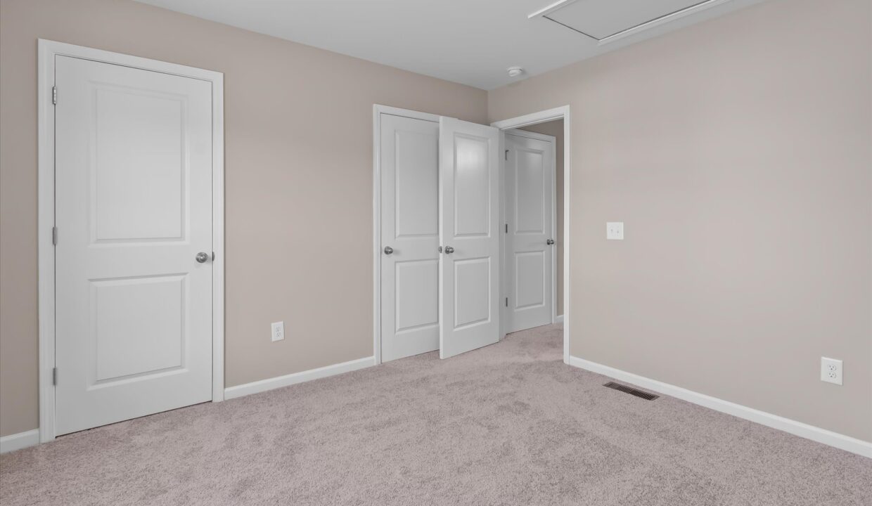 29-7104 Lukes Court Bedroom 3 2