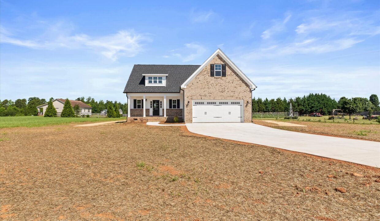 01-6803 McPherson Clay Road Front 1