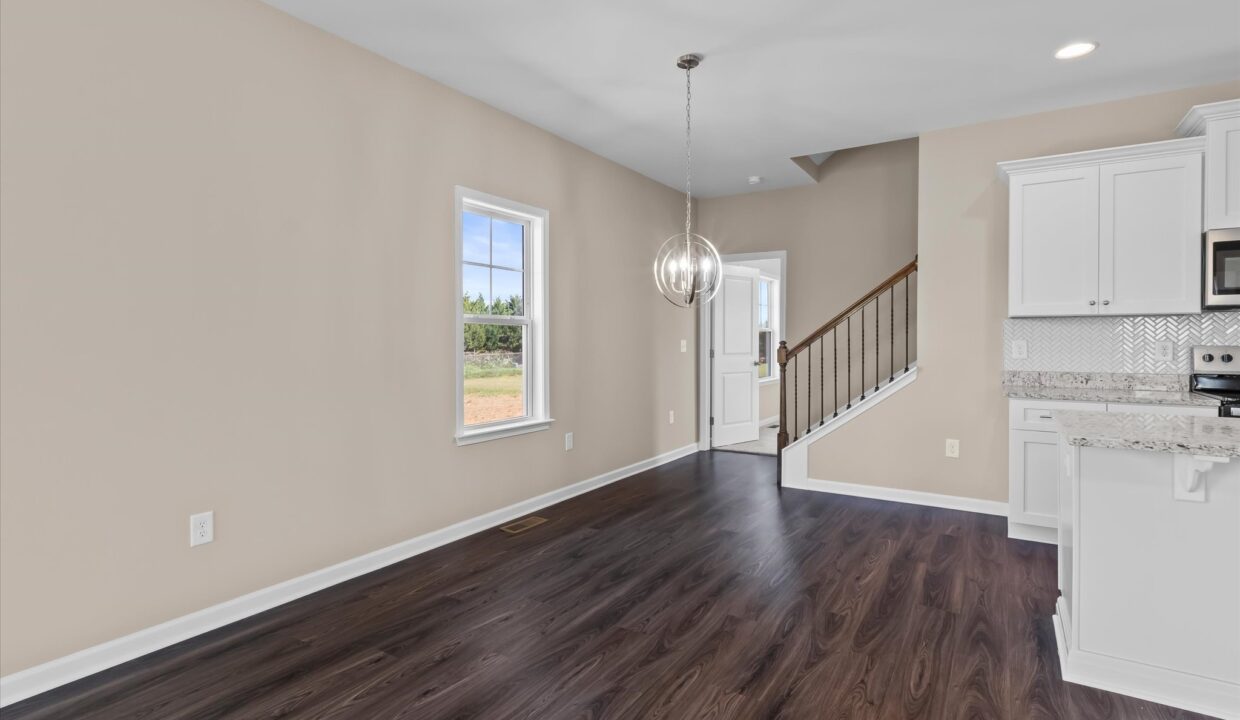 10-6803 McPherson Clay Road Dining Room 1