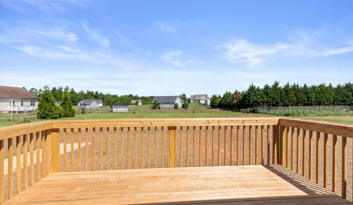 35-6803 McPherson Clay Road Deck